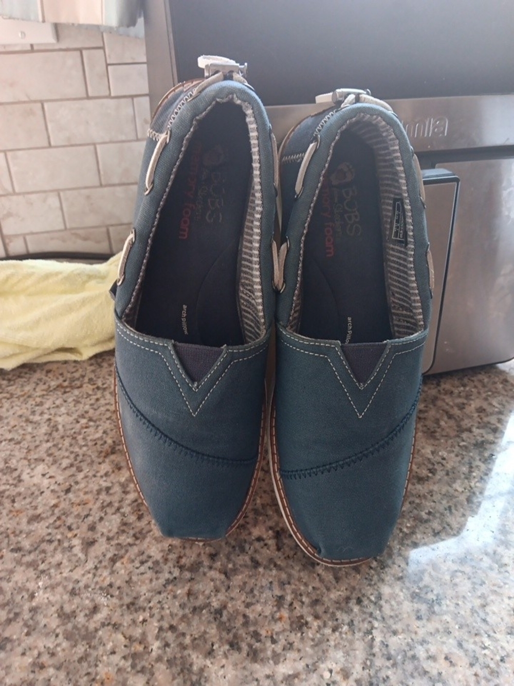 BOBS By Skechers Unisex Blue Canvas Slipons Loafers Boat Shoes Size 9.5
